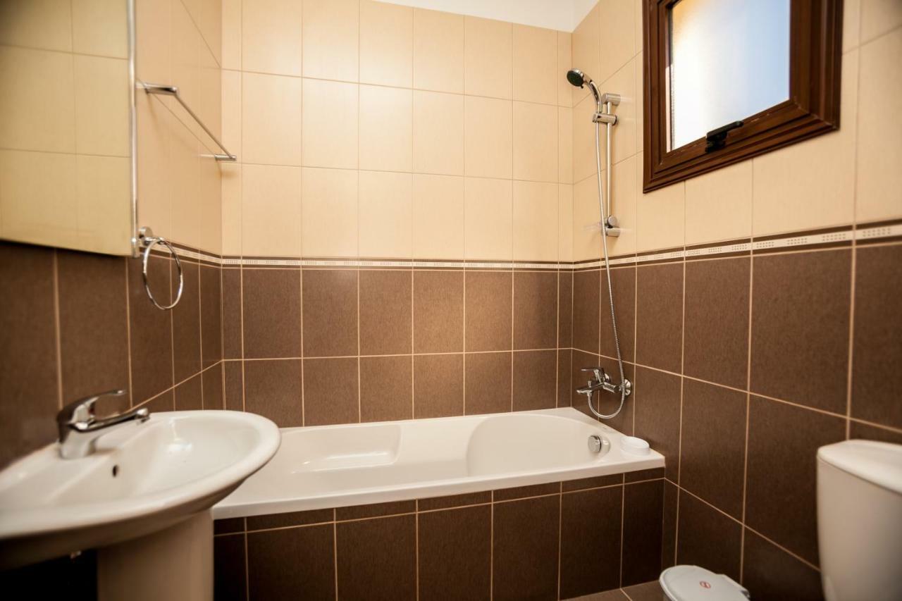 Dafni Villa 19 Paralimni Exterior photo